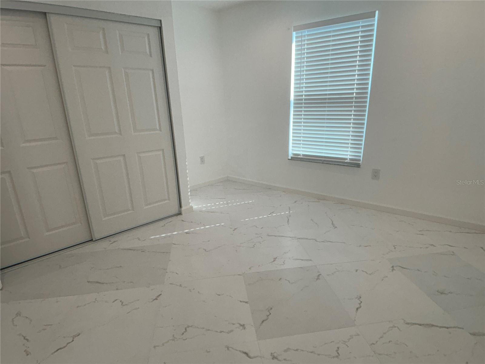 HIDDEN LAKE VILLAS - Residential Lease