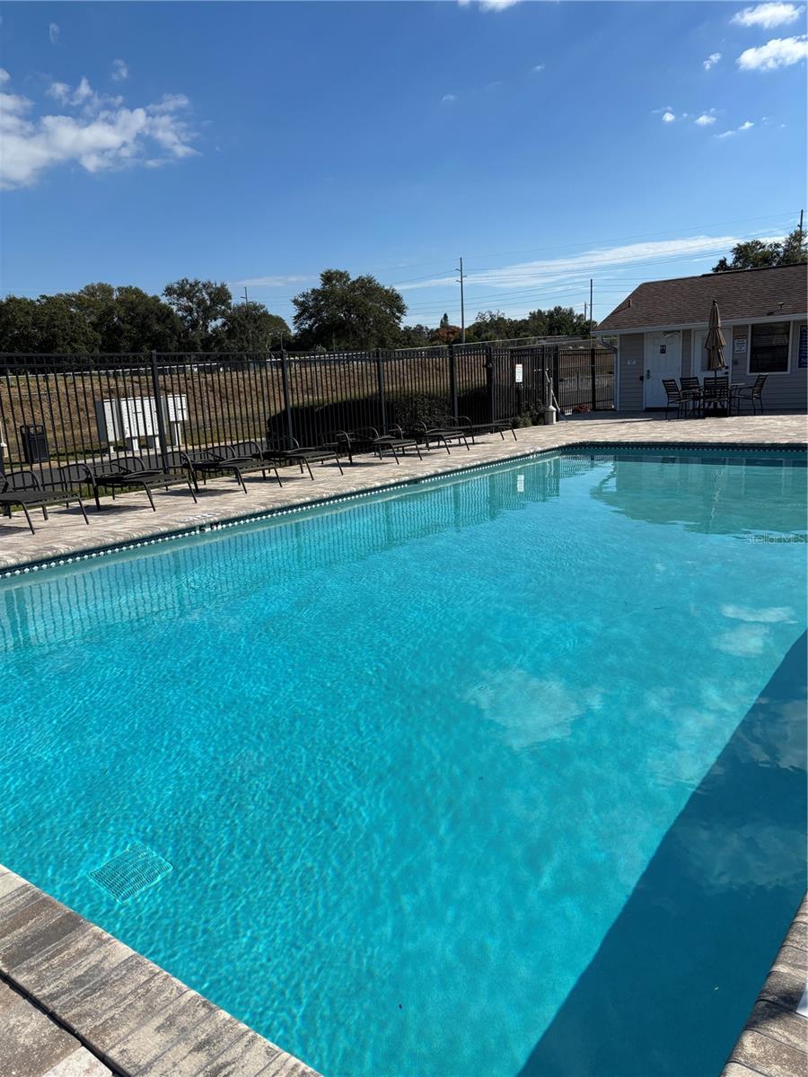 HIDDEN LAKE VILLAS - Residential Lease