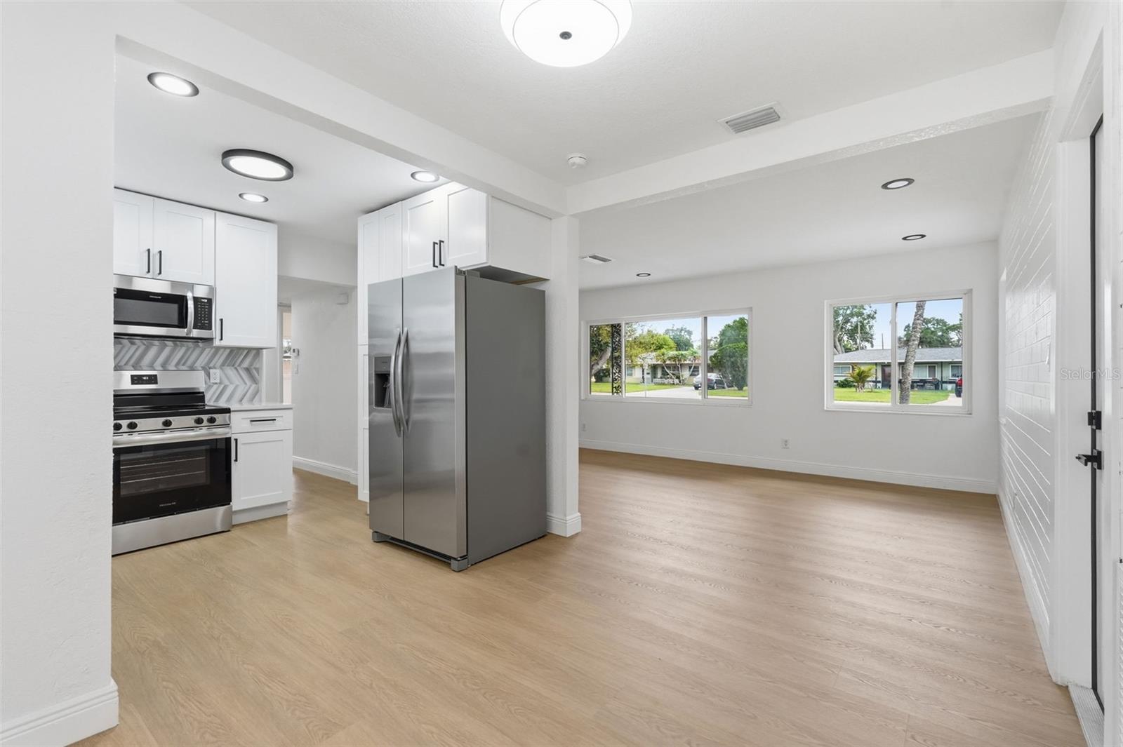 BRENTWOOD HEIGHTS - Residential