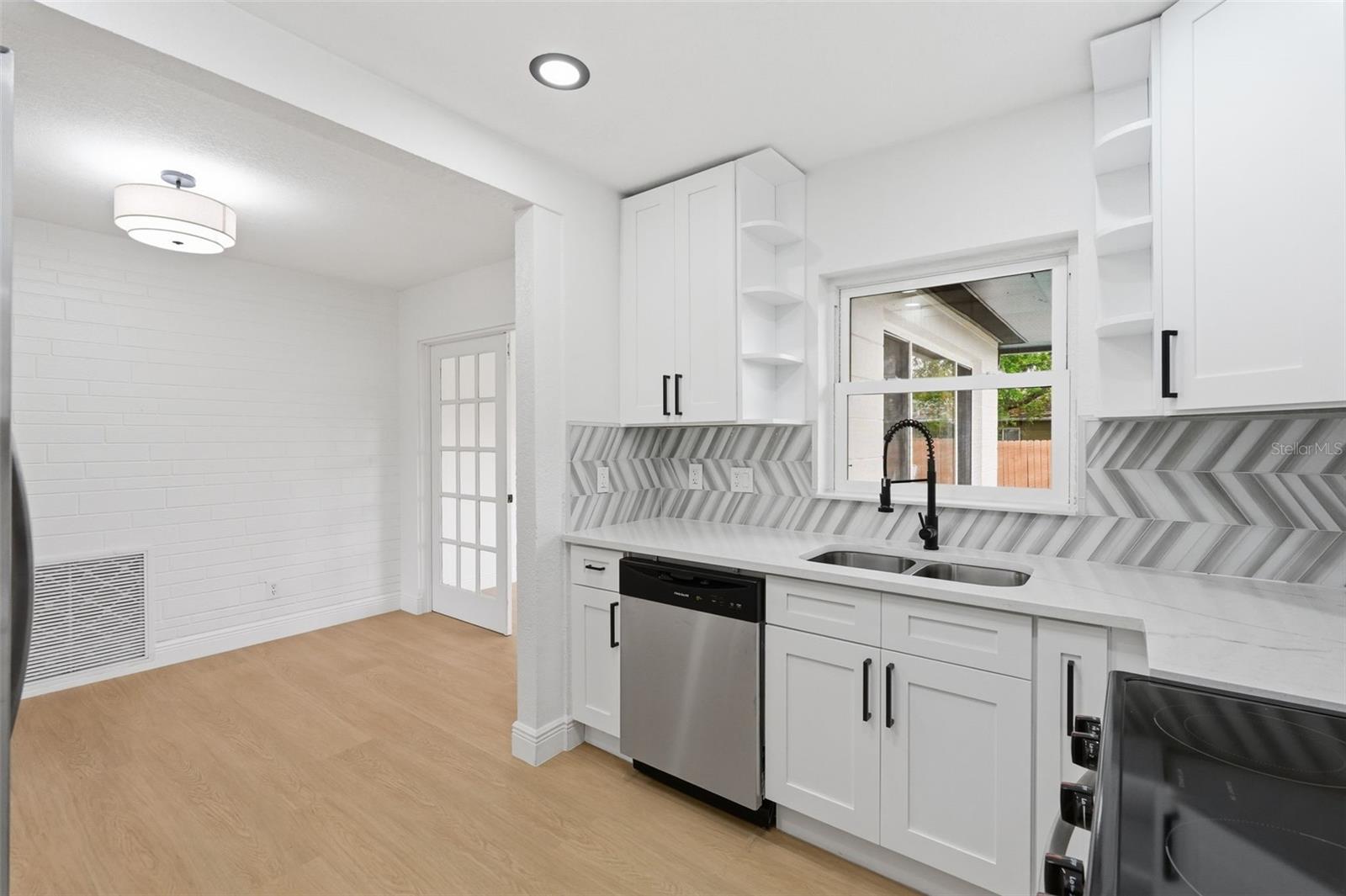 BRENTWOOD HEIGHTS - Residential