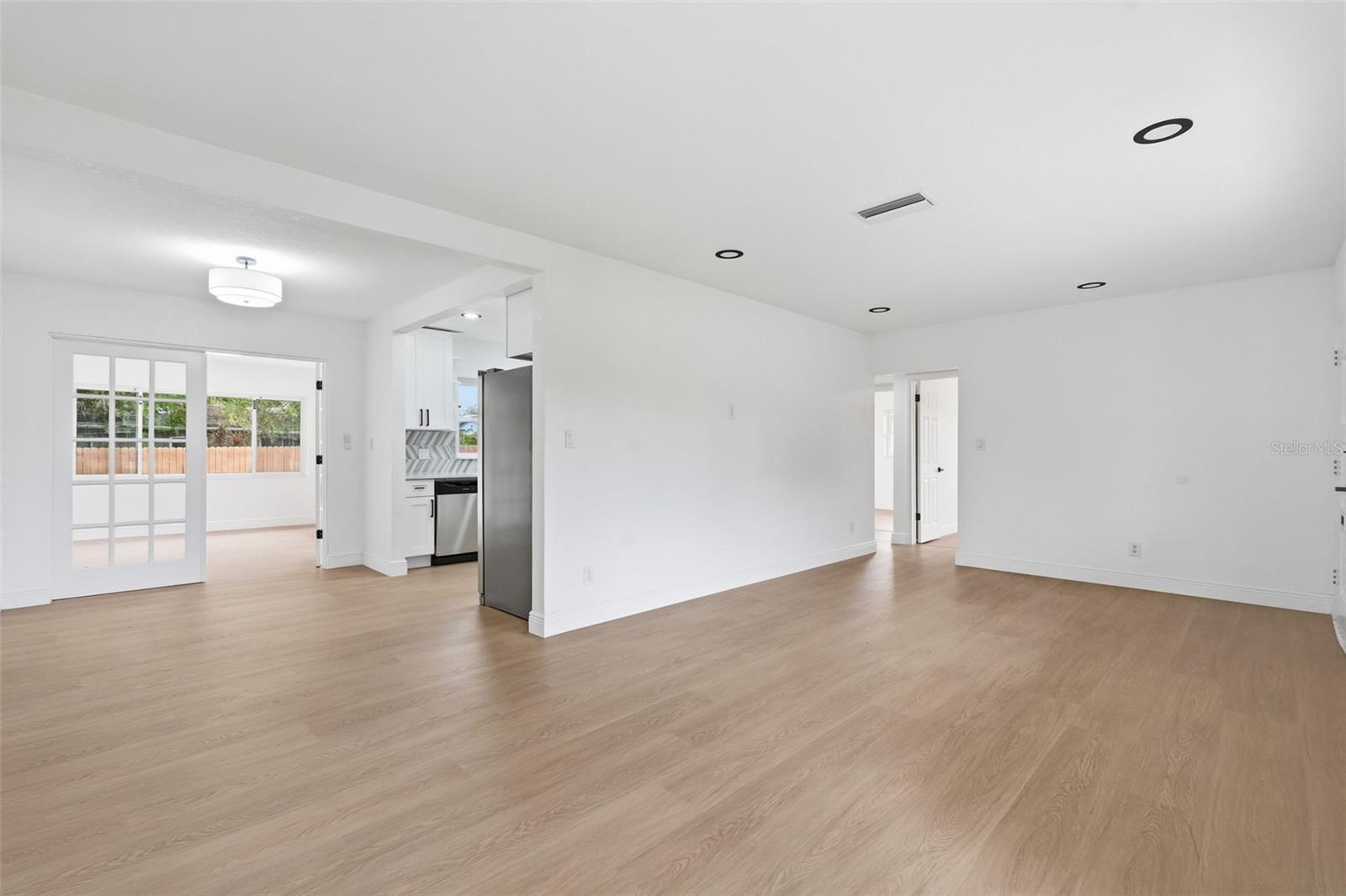 BRENTWOOD HEIGHTS - Residential