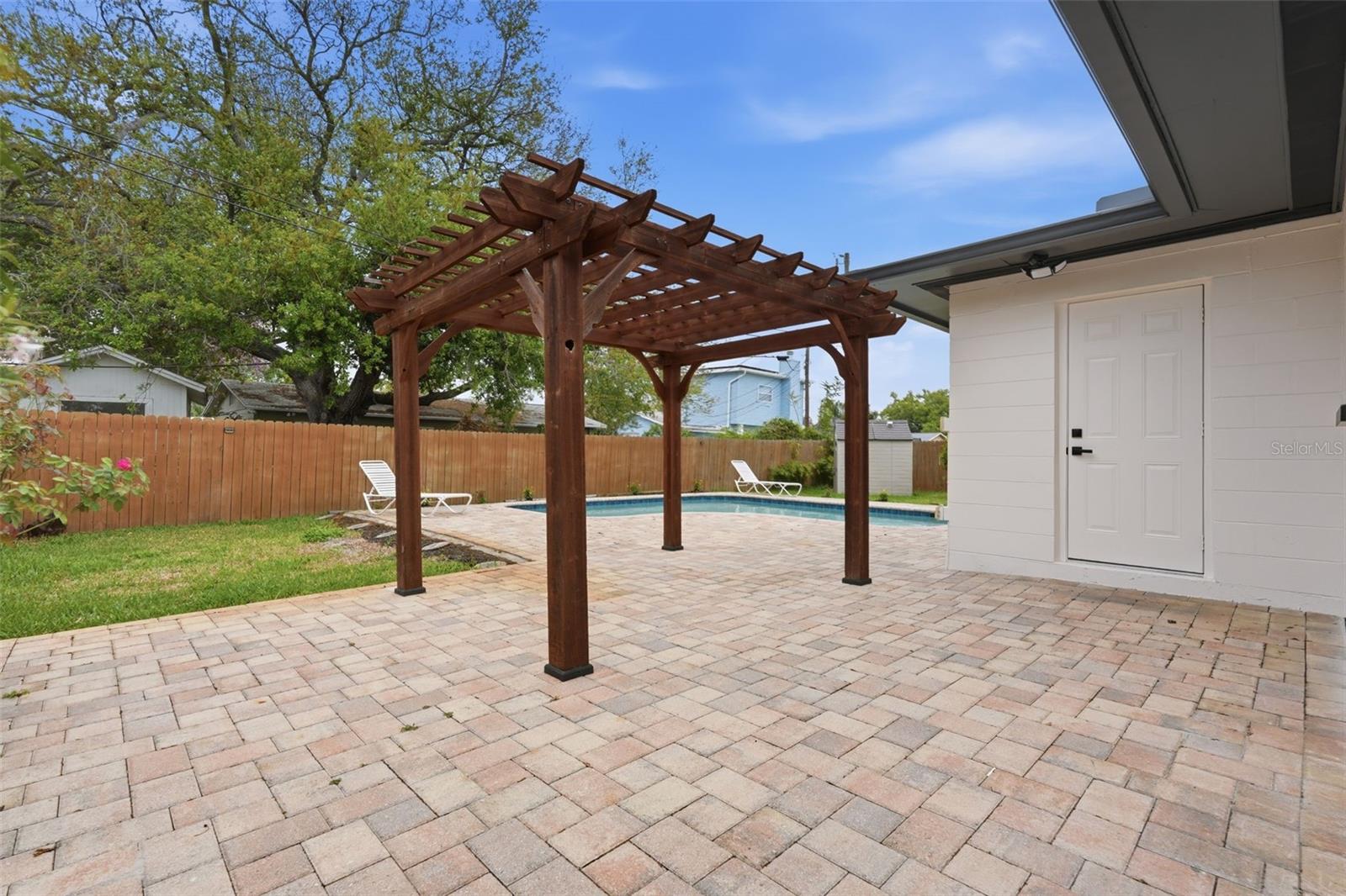 BRENTWOOD HEIGHTS - Residential