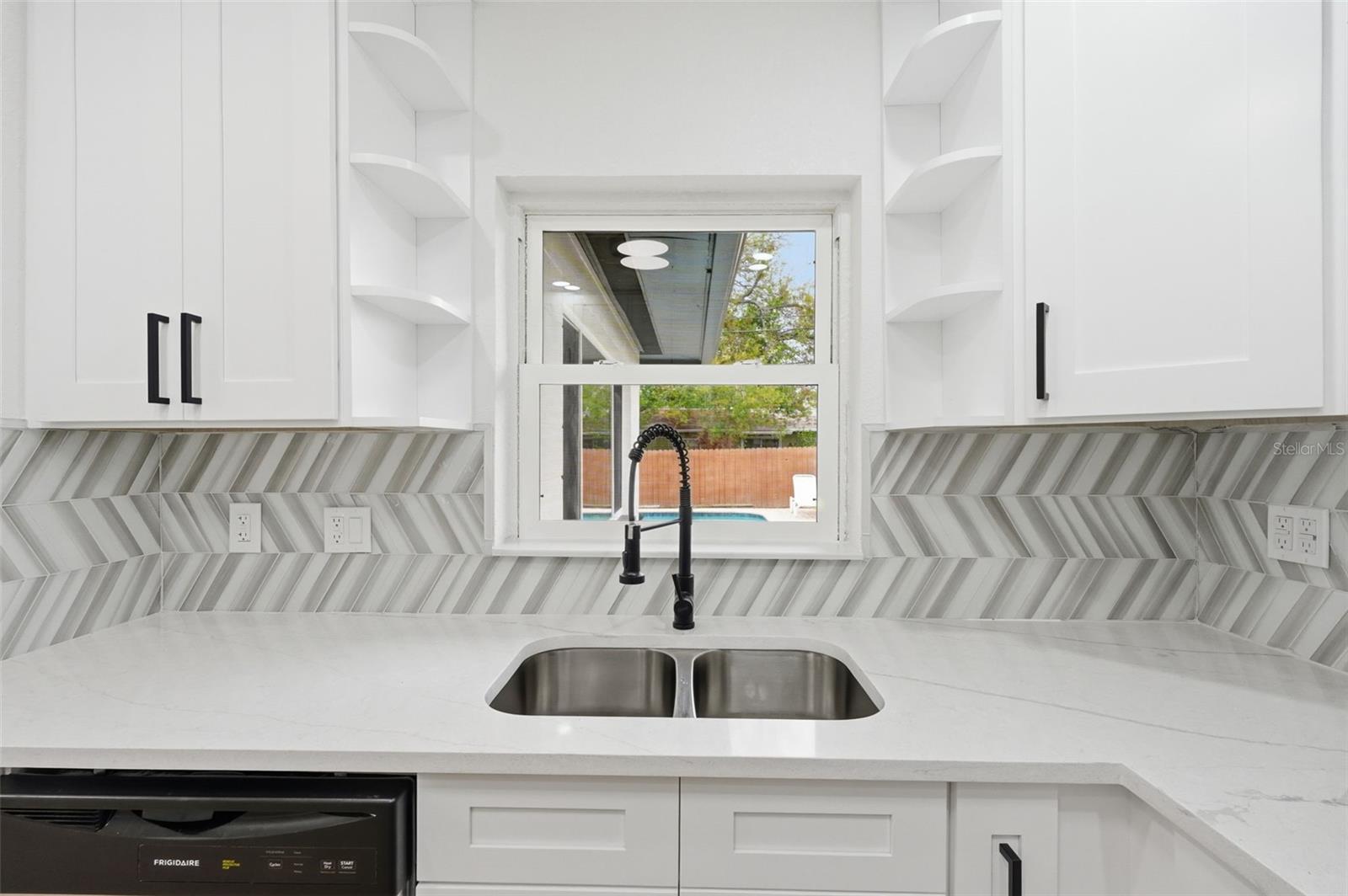 BRENTWOOD HEIGHTS - Residential