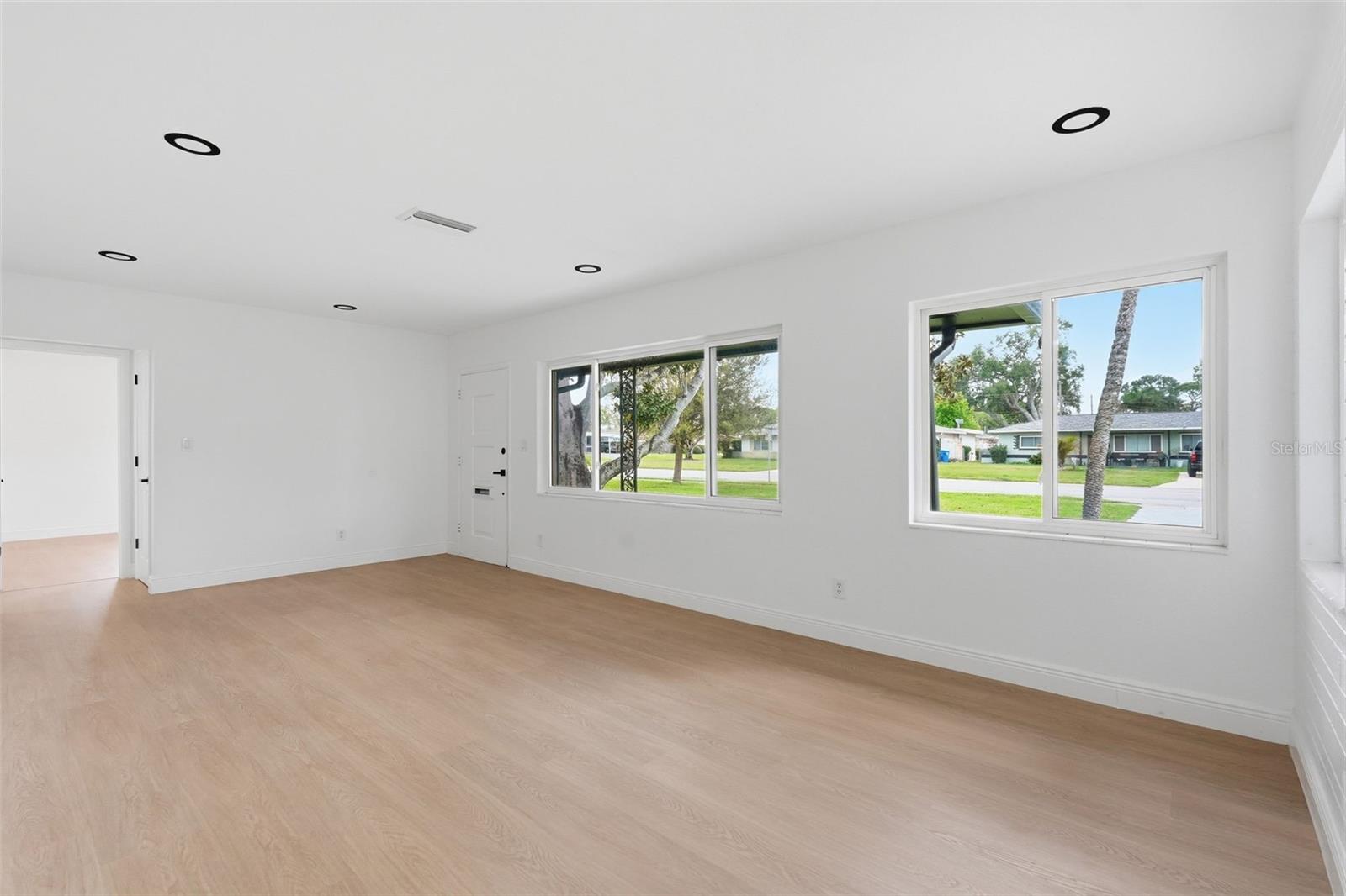 BRENTWOOD HEIGHTS - Residential