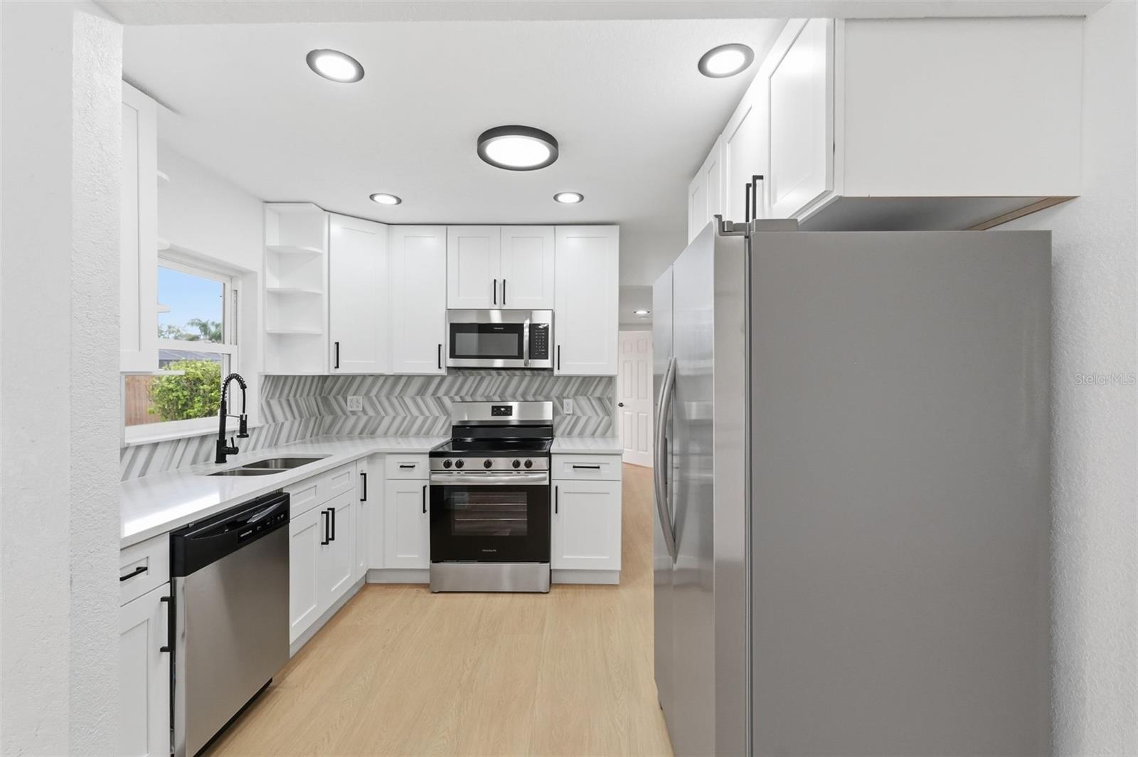 BRENTWOOD HEIGHTS - Residential