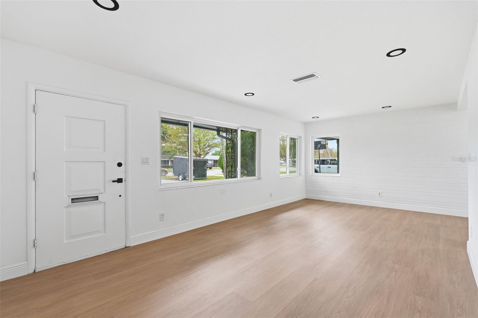 BRENTWOOD HEIGHTS - Residential