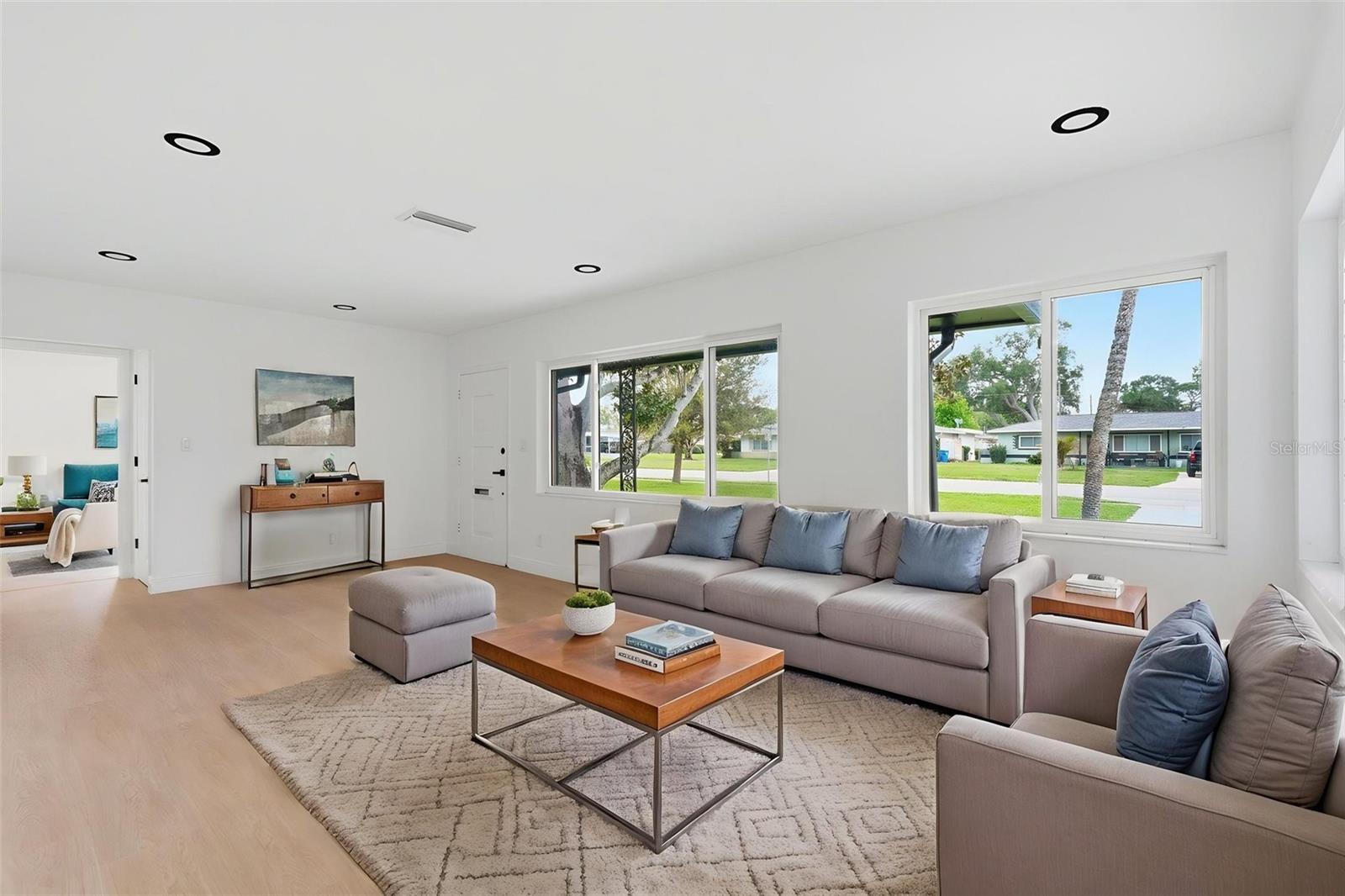 BRENTWOOD HEIGHTS - Residential