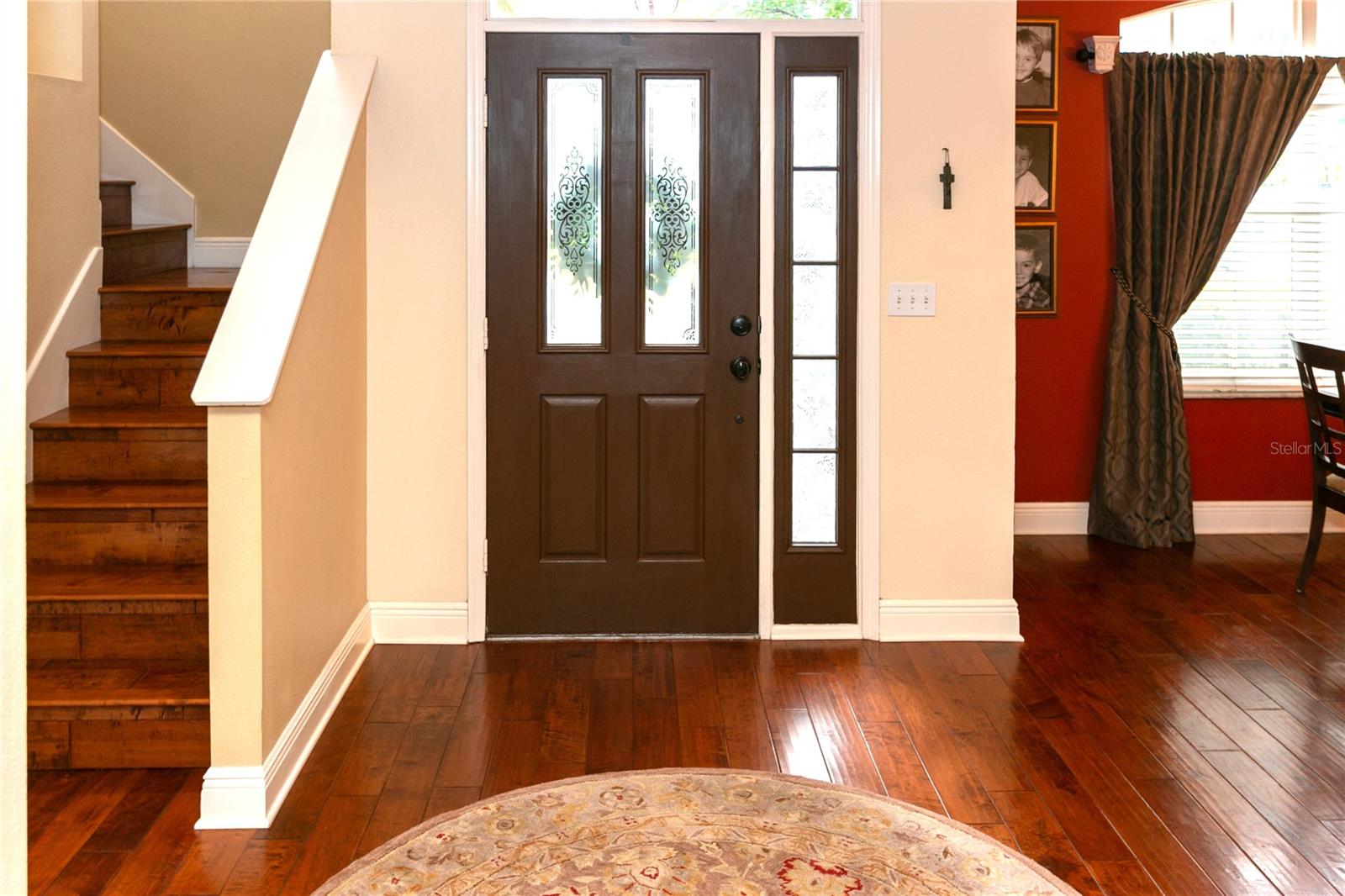 423 SANDRINGHAM COURT
