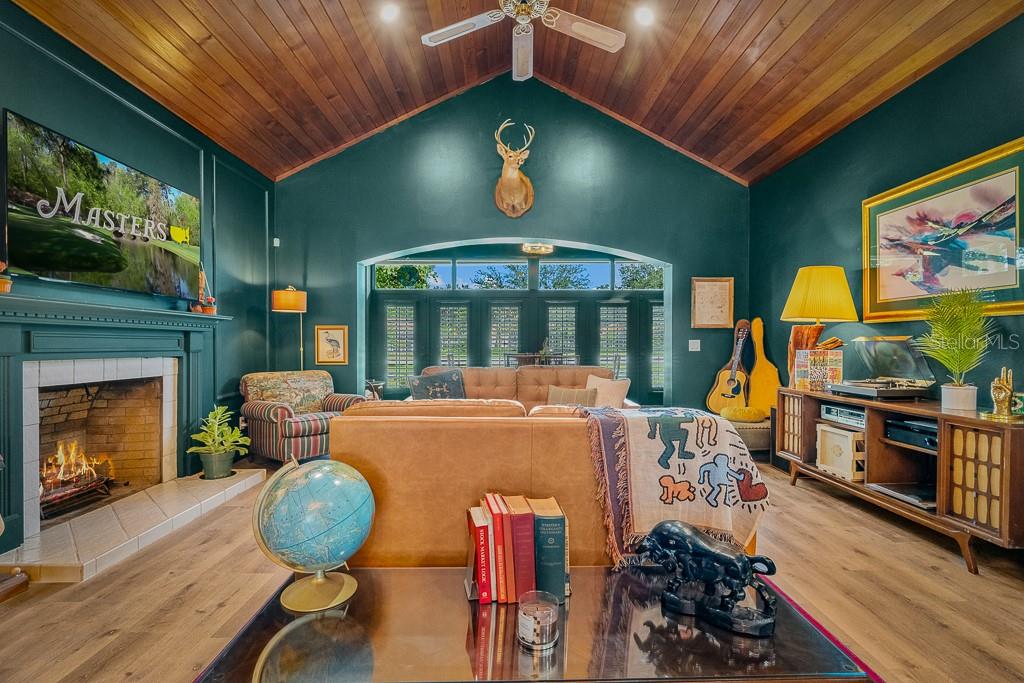 SWEETWATER COUNTRY CLUB - Residential Lease