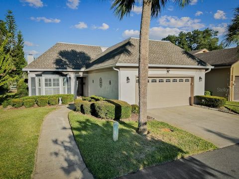 Photo of 1557 Oak Tree Court, Apopka, FL 32712 (MLS # O6333217) Photo of 1557 Oak Tree Court, Apopka, FL 32712 (MLS # O6333217)