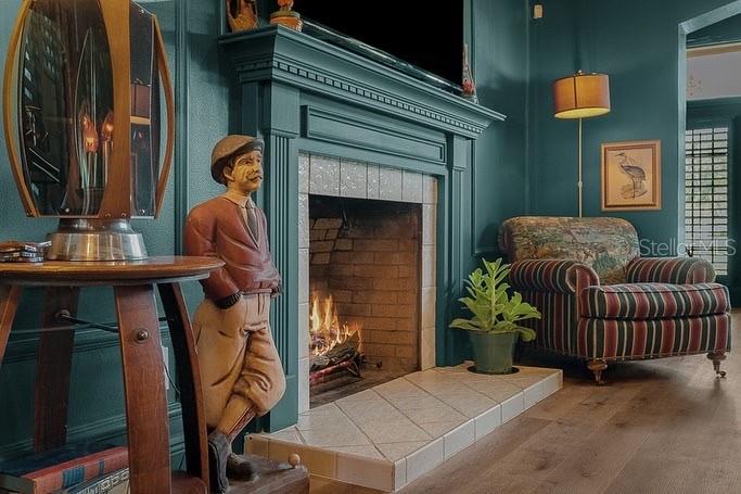 SWEETWATER COUNTRY CLUB - Residential Lease