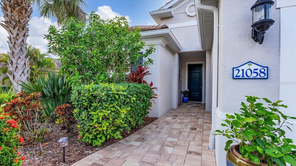 Photo of 21058 Anclote Court, Venice, FL 34293 (MLS # N6142352)