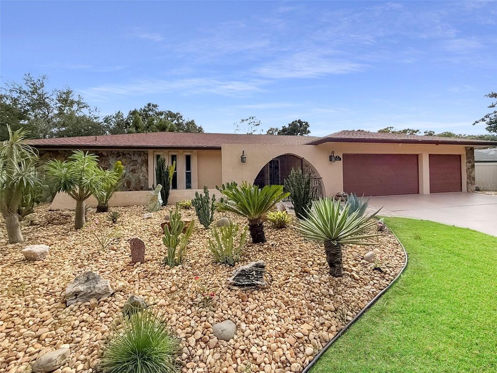 Photo of 2721 Northridge Drive E, Clearwater, FL 33761 (MLS # TB8436976)