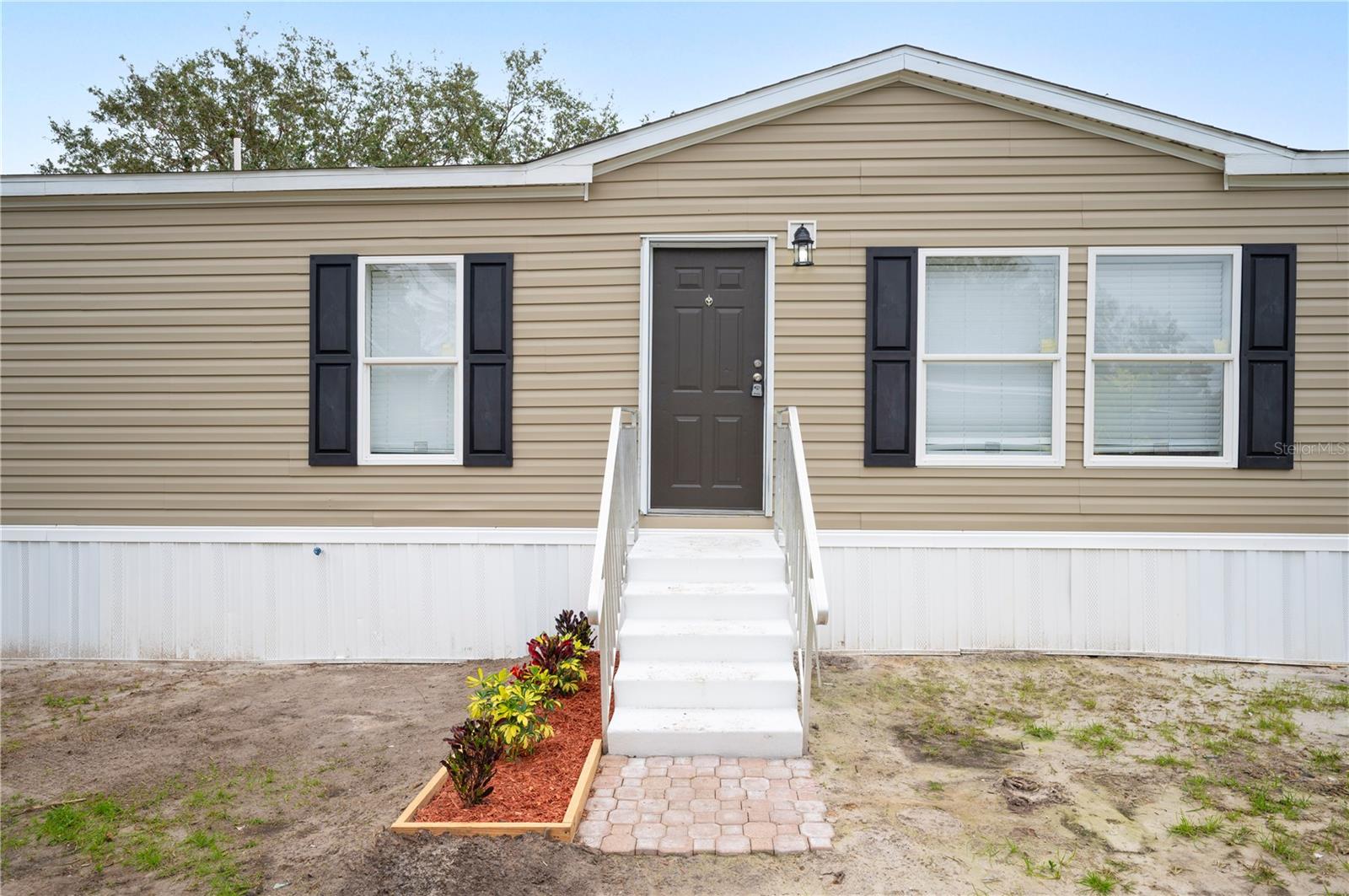 3046 CRYSTAL HILLS DRIVE