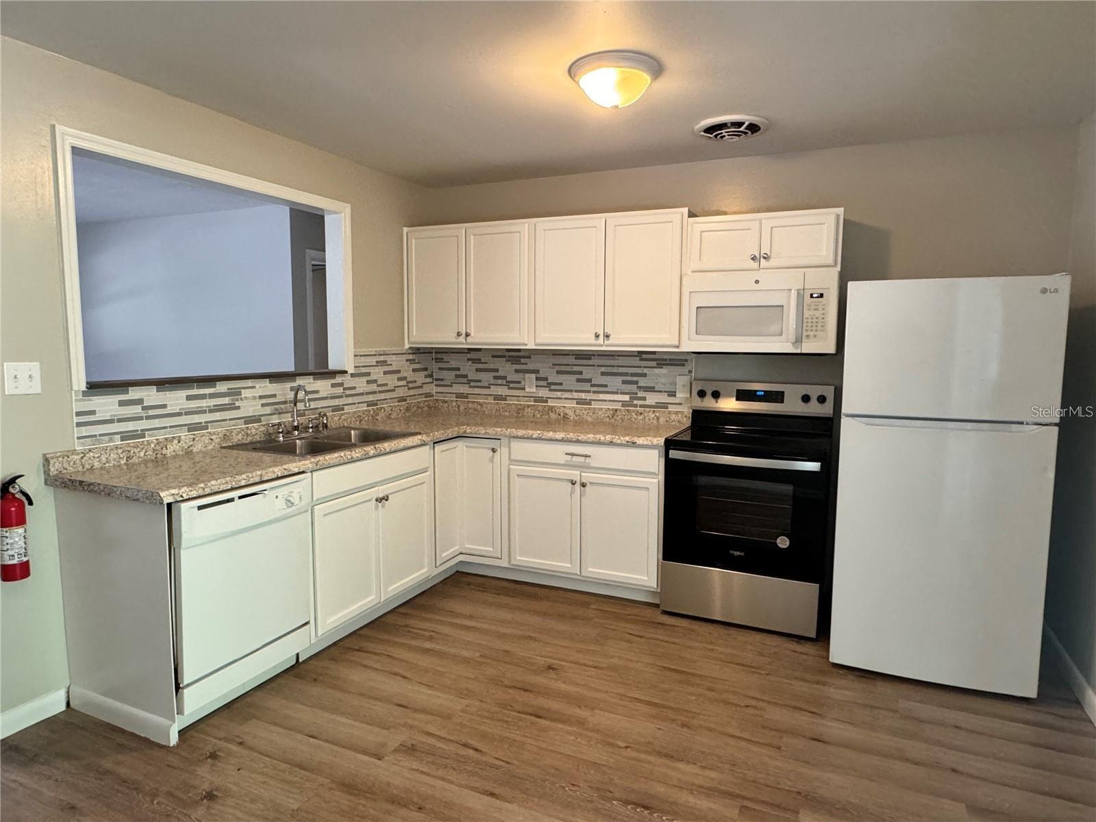 CAROL ESTAETS NORTH ADD #1 - Residential