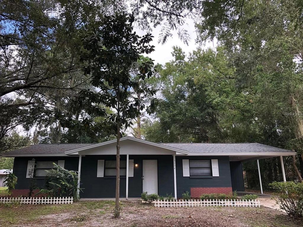 Photo of 3004 NE 18th Drive, Gainesville, FL 32609 (MLS # GC534886)