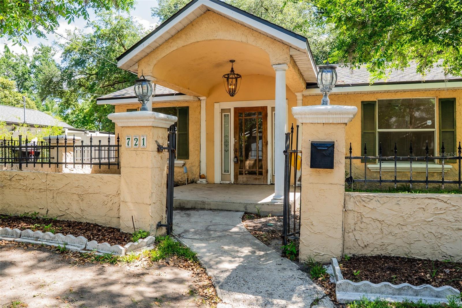 721 SEMINOLE AVENUE