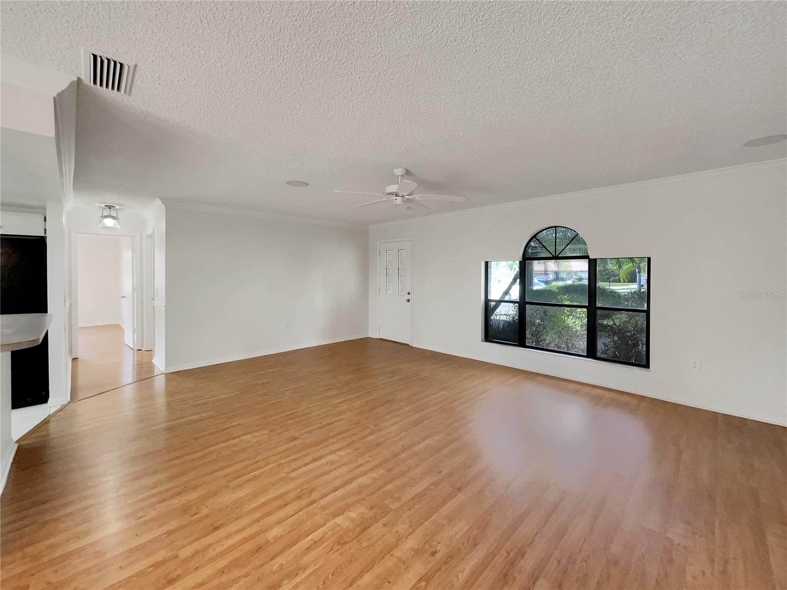 5030 CREEKVIEW LANE