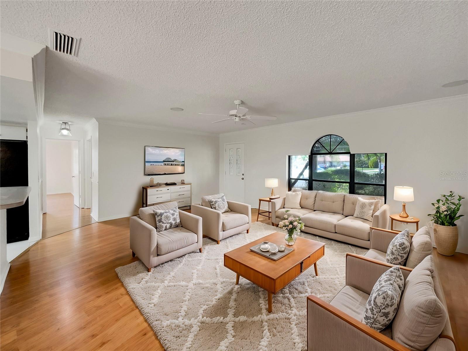 5030 CREEKVIEW LANE