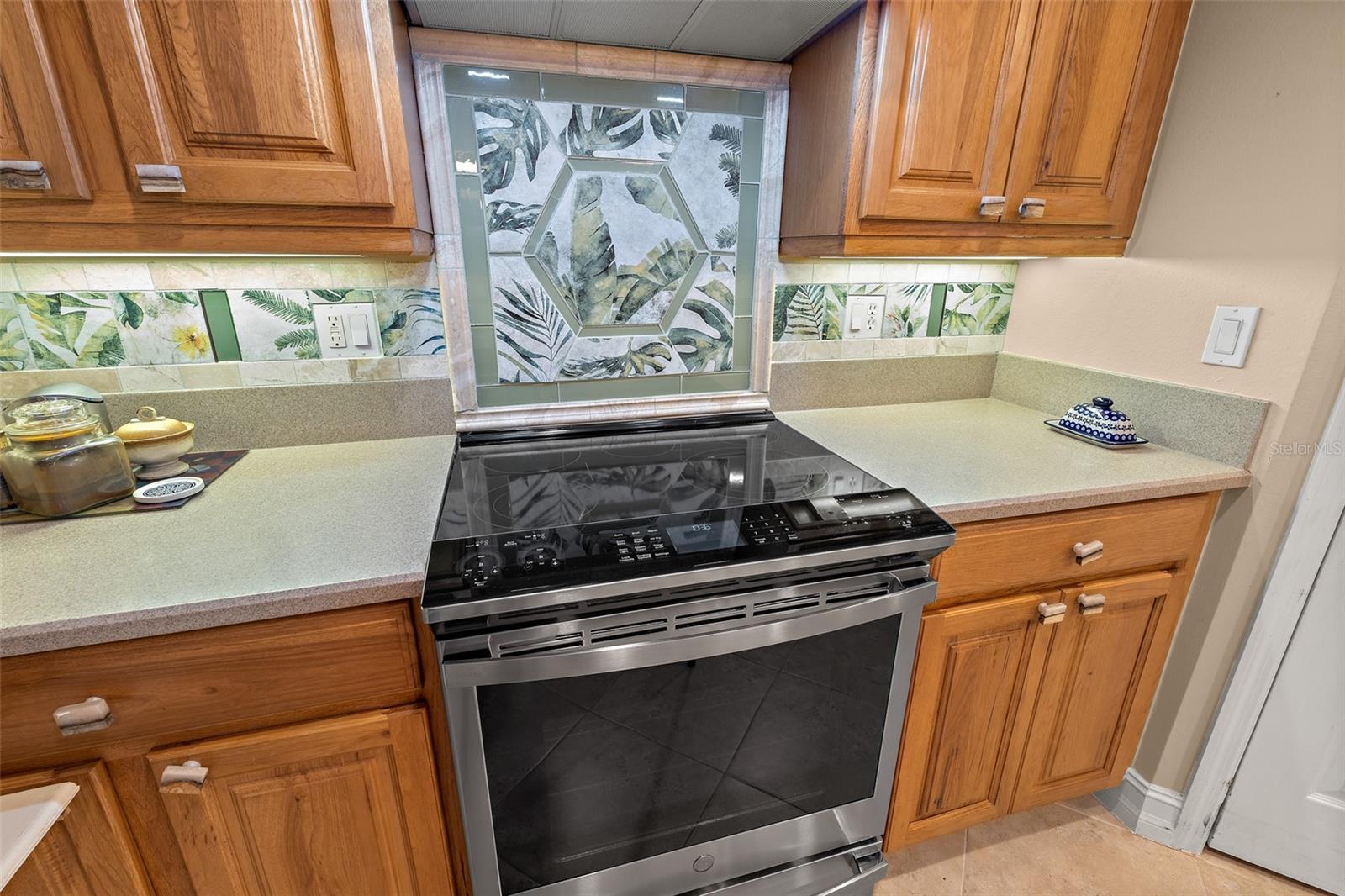 ISLAND POINTE A CONDO - Residential