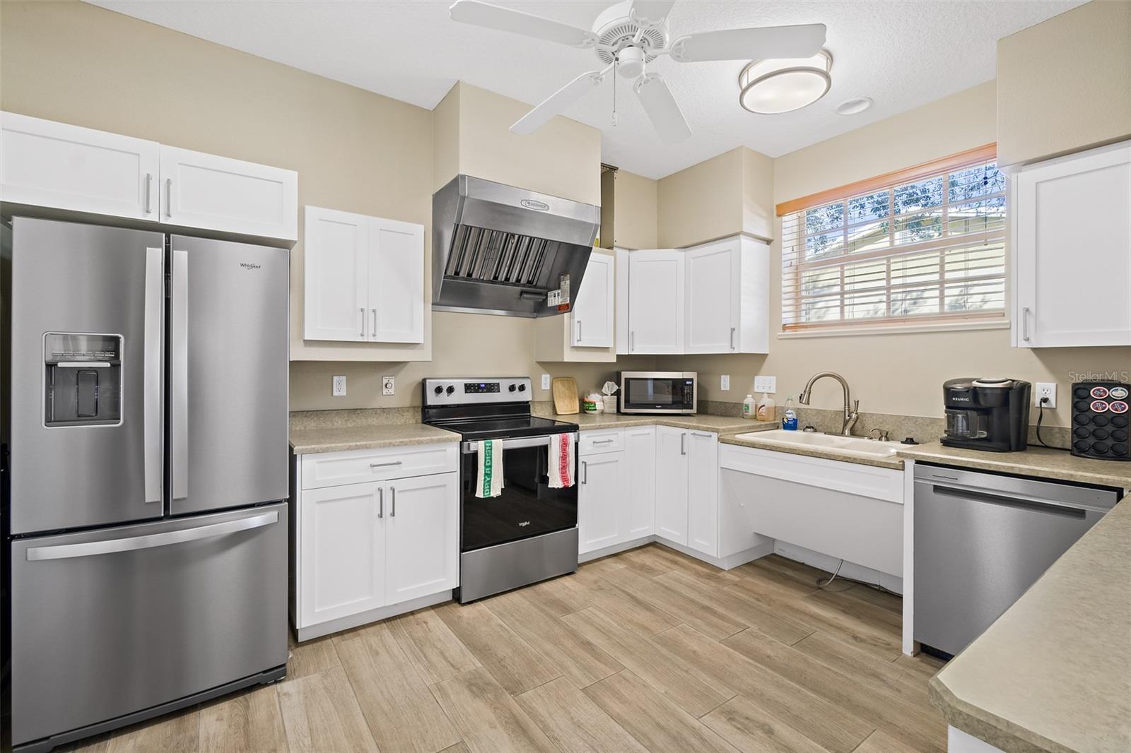 ISLAND POINTE A CONDO - Residential