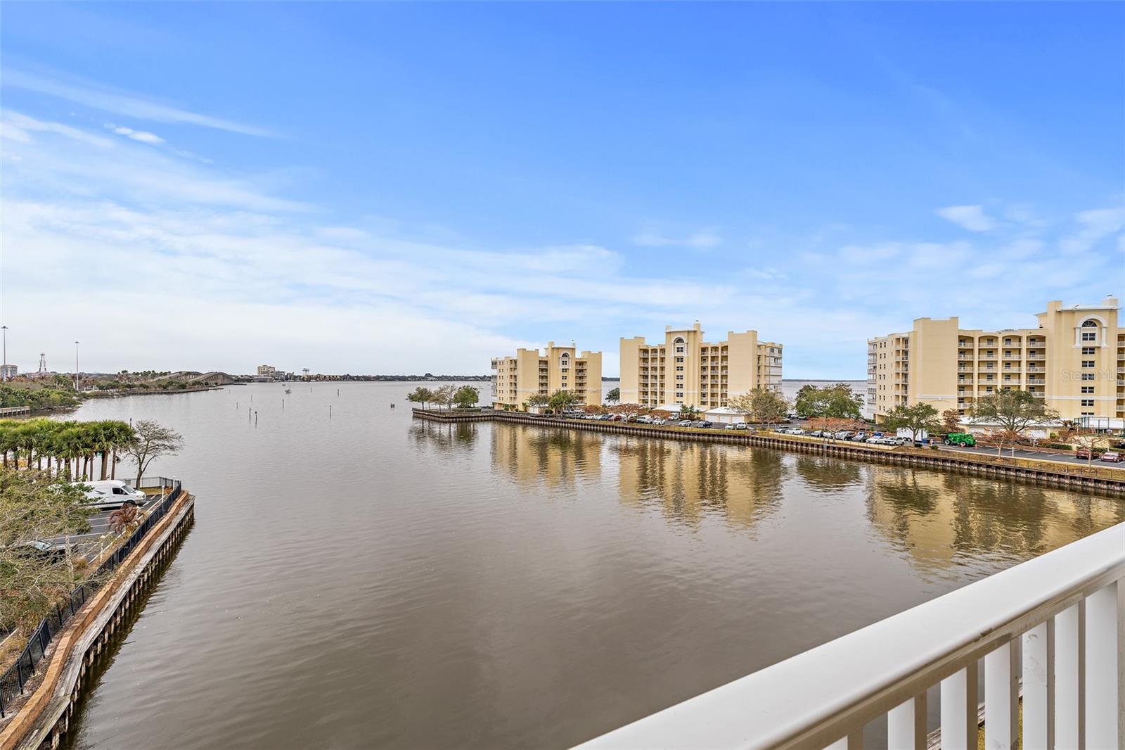 134 STARBOARD LANE 402