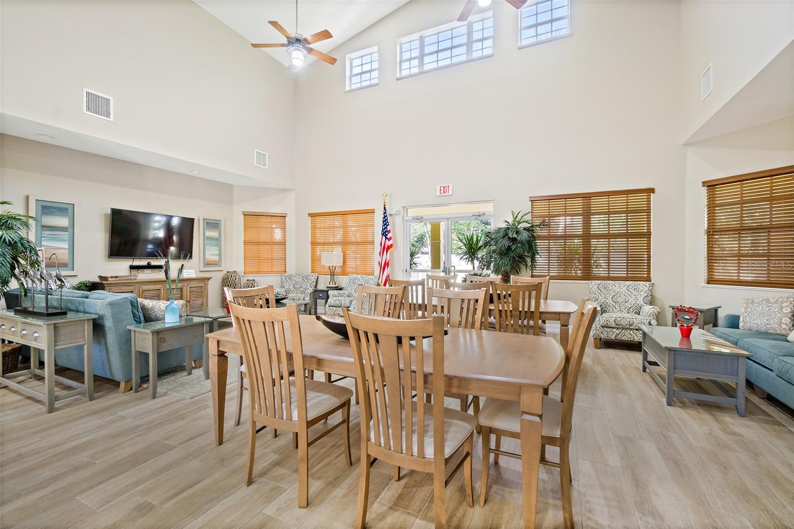 ISLAND POINTE A CONDO - Residential