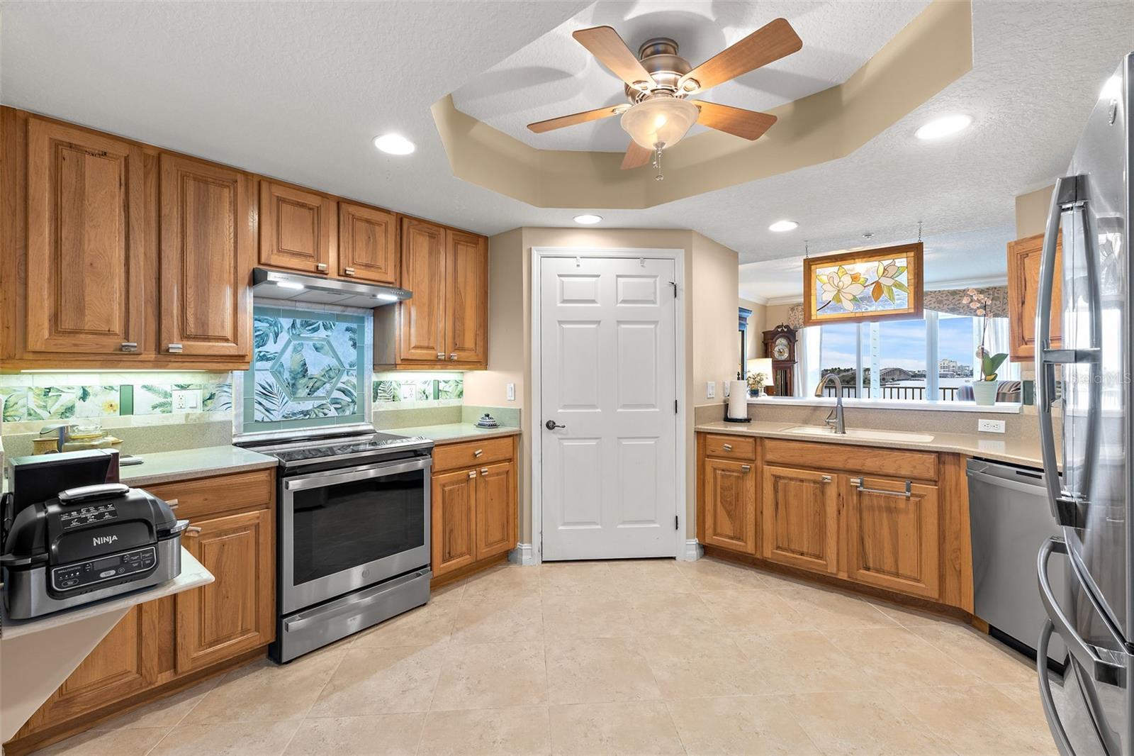 ISLAND POINTE A CONDO - Residential