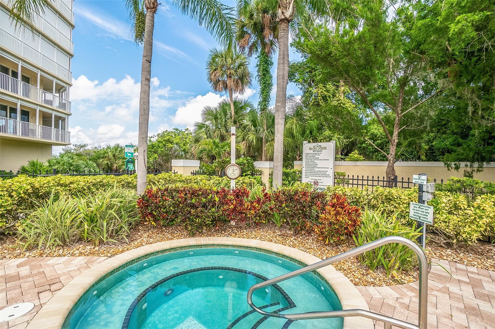 ISLAND POINTE A CONDO - Residential