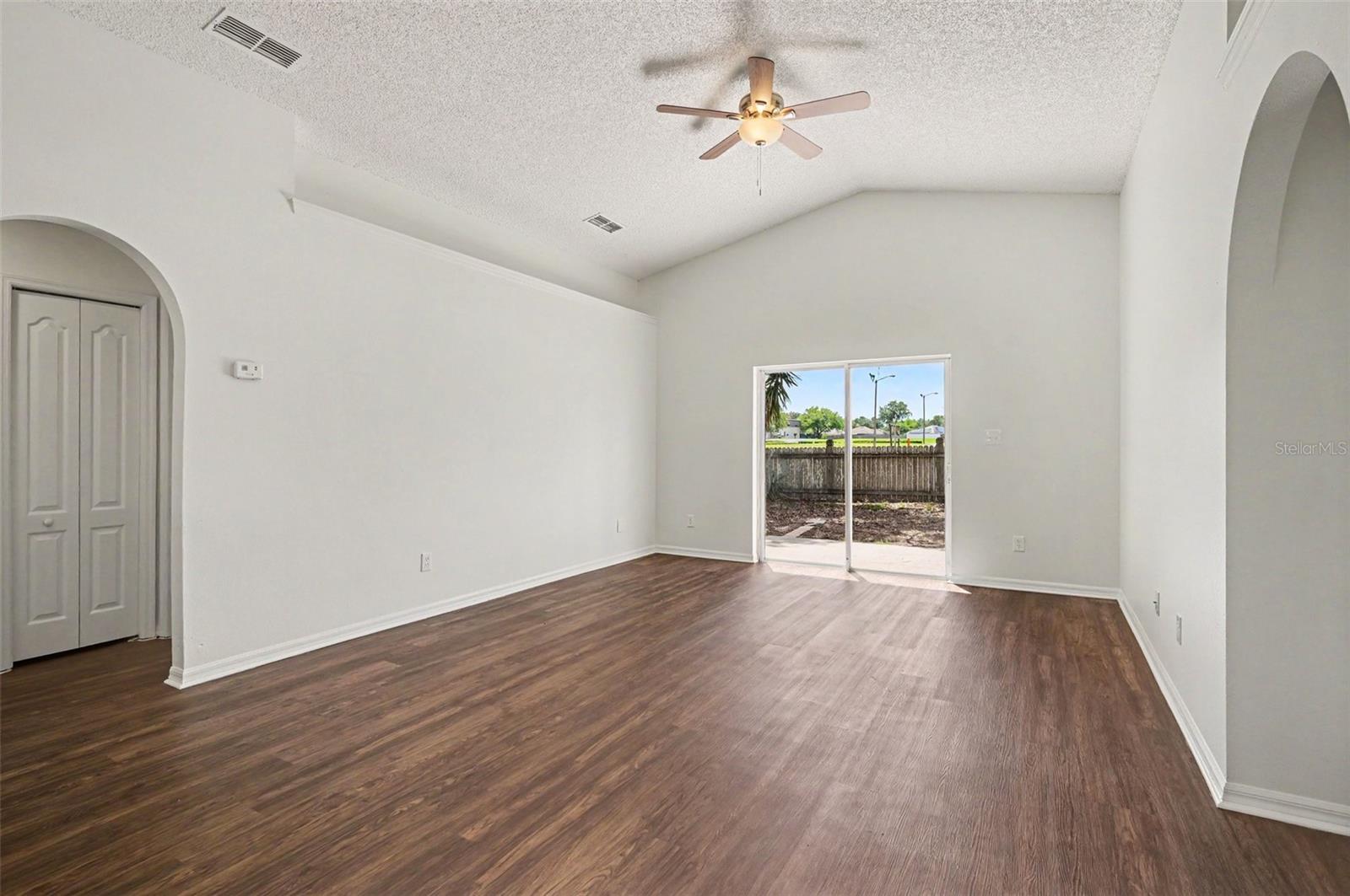 700 KENMOORE COURT