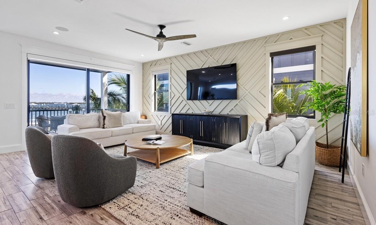 CORRECTED OF AZURE SHORES - Residential