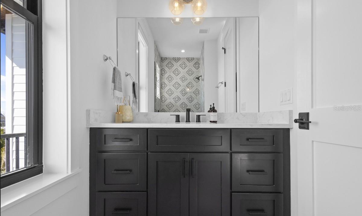 CORRECTED OF AZURE SHORES - Residential