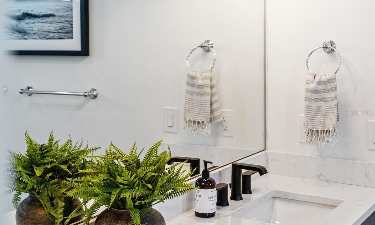 CORRECTED OF AZURE SHORES - Residential