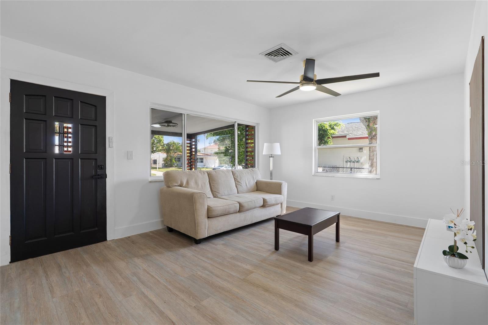 SHOREACRES CENTER - Residential