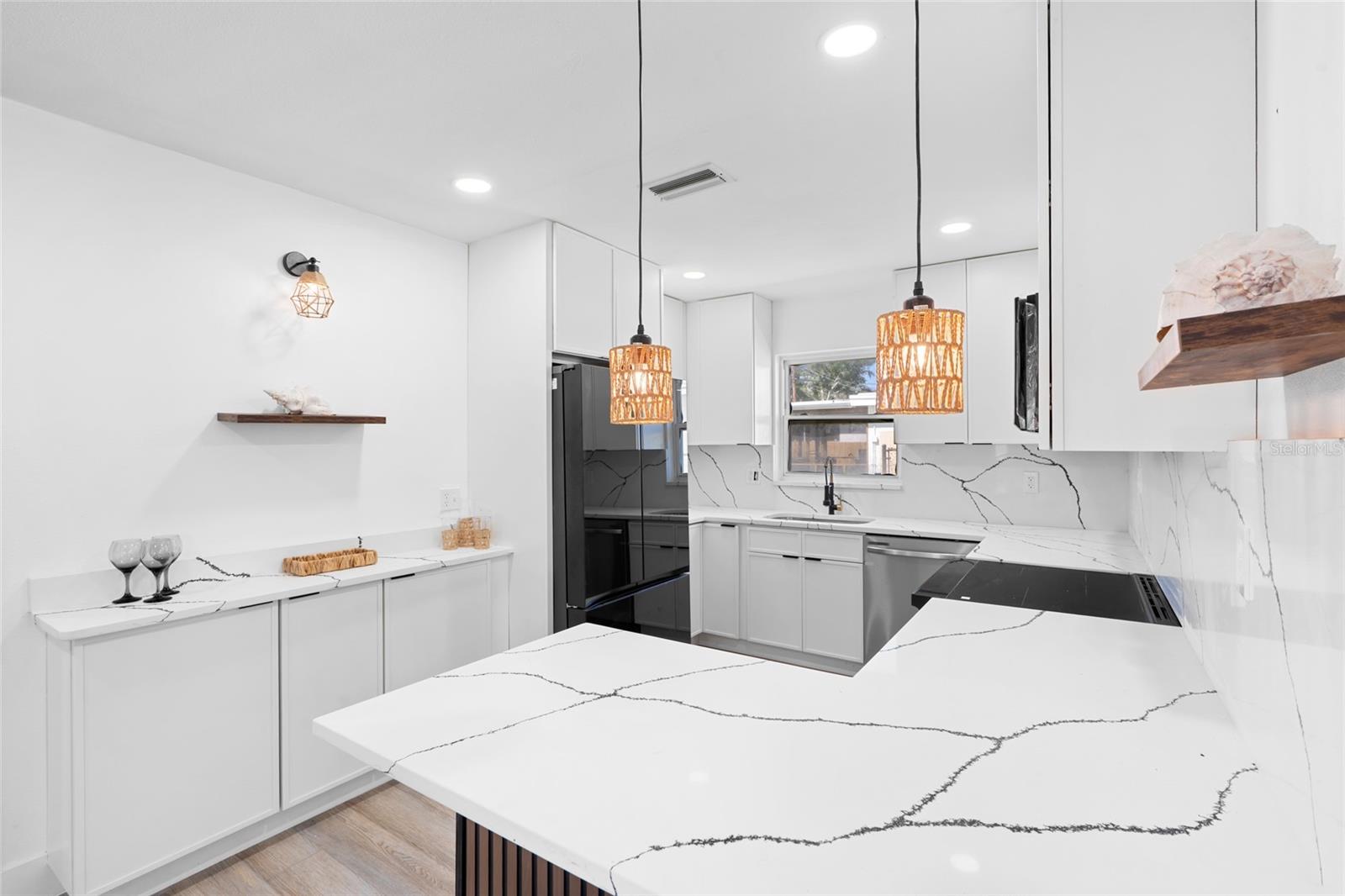 SHOREACRES CENTER - Residential