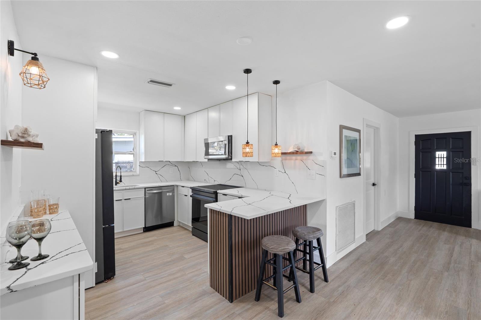 SHOREACRES CENTER - Residential