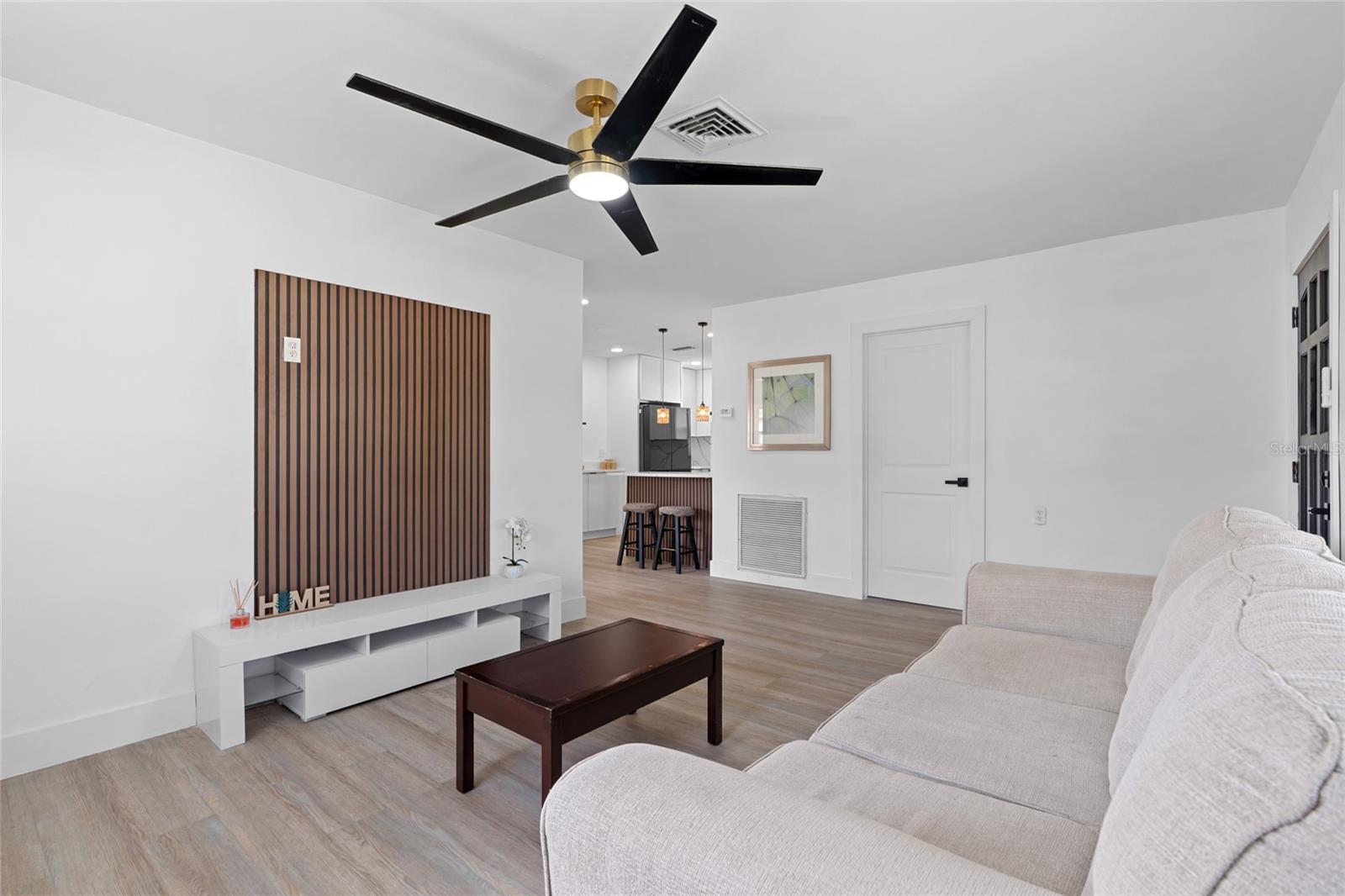 SHOREACRES CENTER - Residential