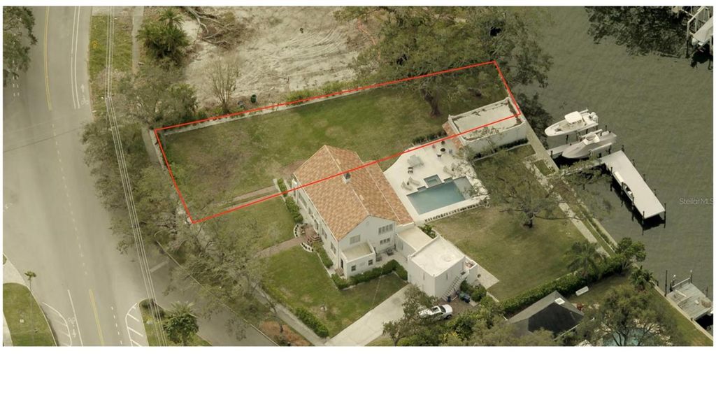 Photo of 418 Blanca Avenue, Tampa, FL 33606 (MLS # TB8431360)