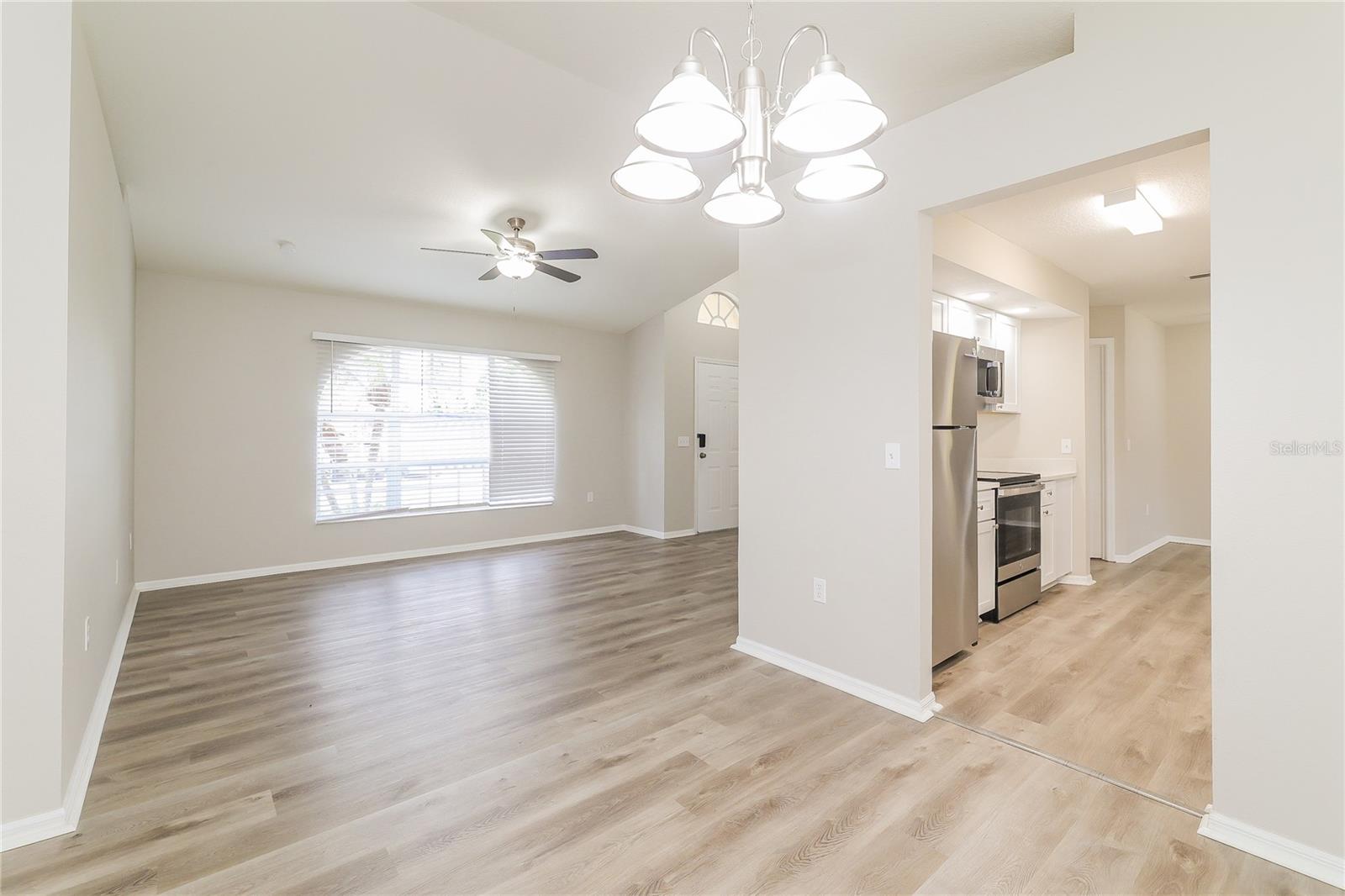 BERGEN POINTE ESTATES - Residential Lease