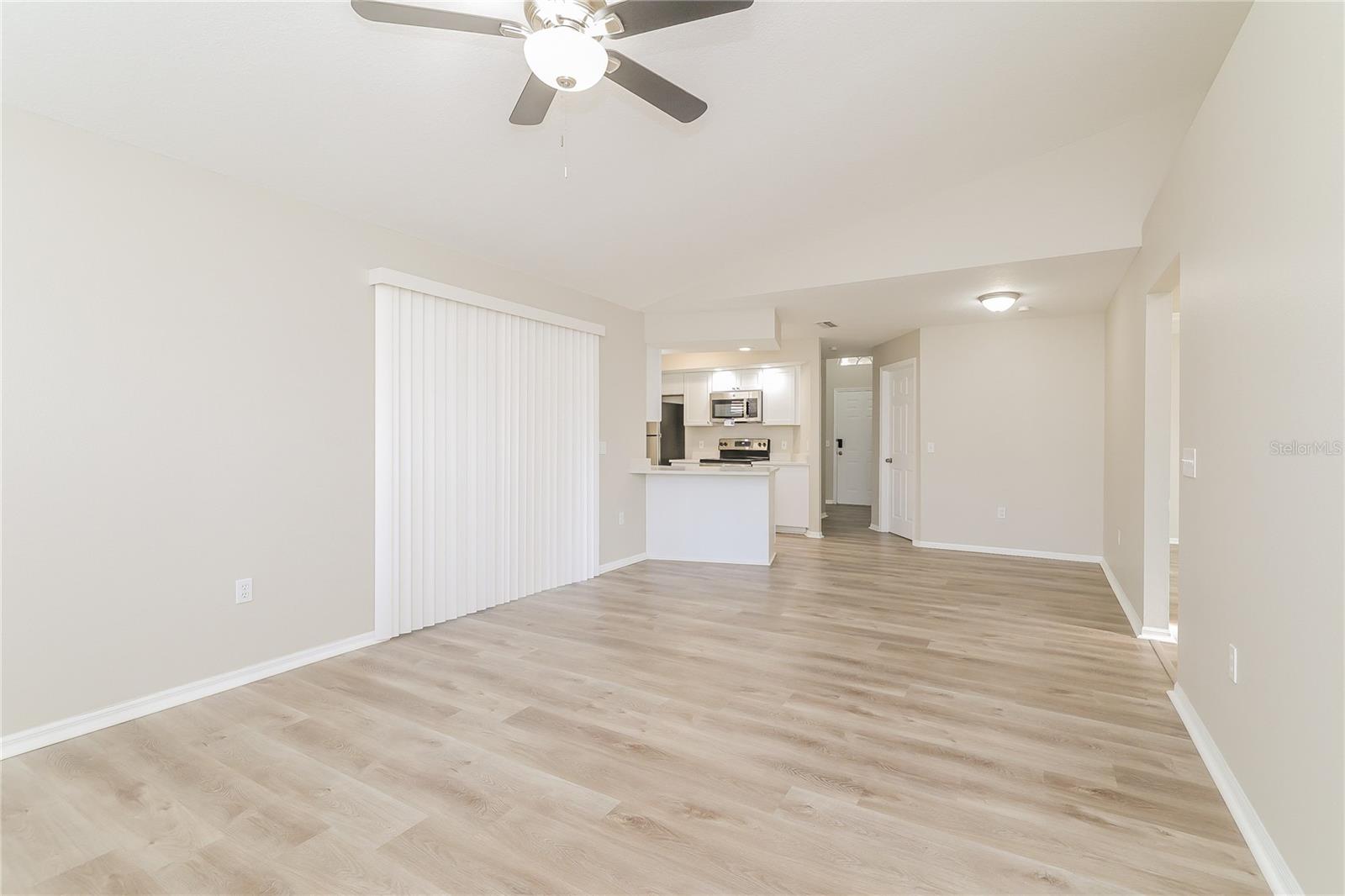 BERGEN POINTE ESTATES - Residential Lease