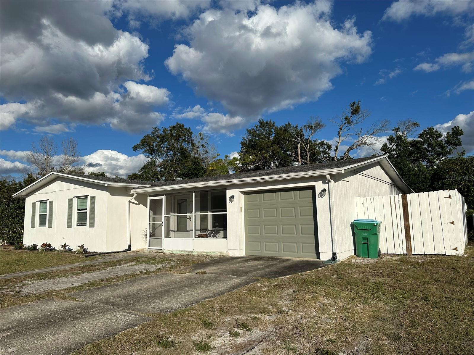 DELTONA LAKES UNIT 30 - Residential