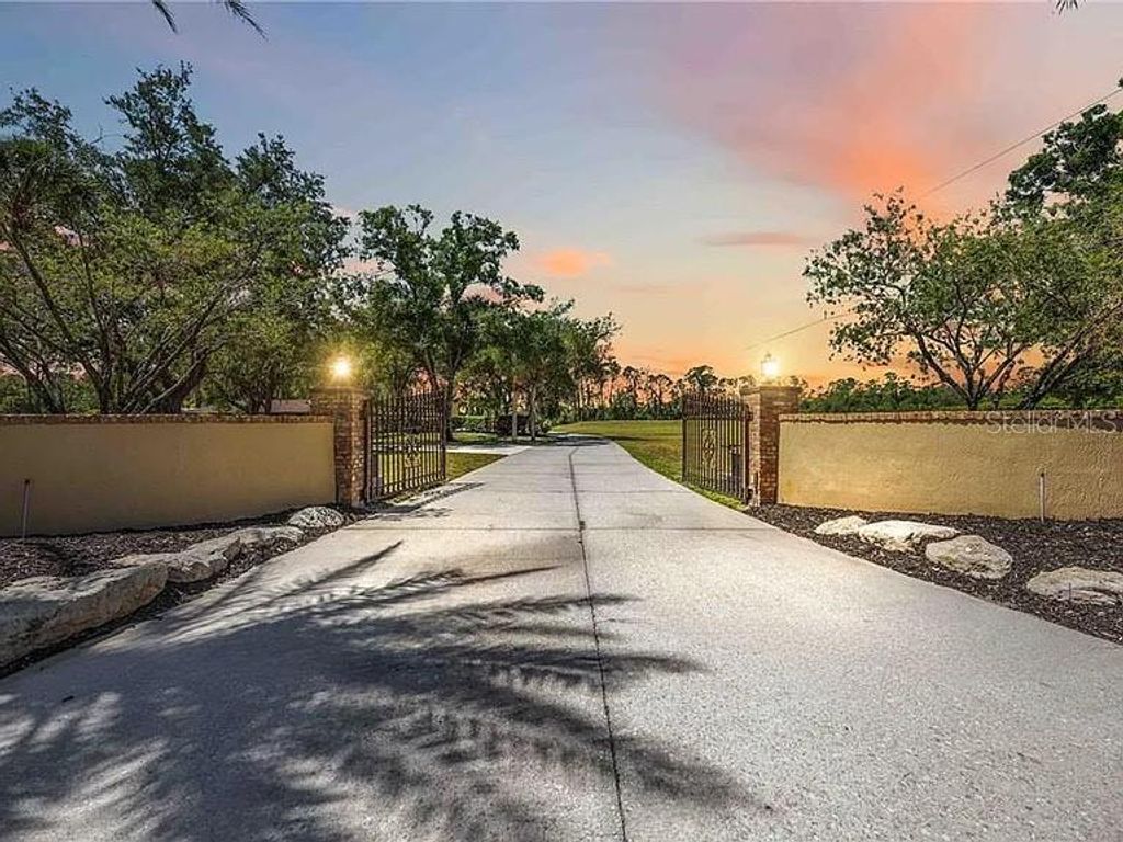 Photo of 4225 Ulman Avenue, North Port, FL 34286 (MLS # A4652338)