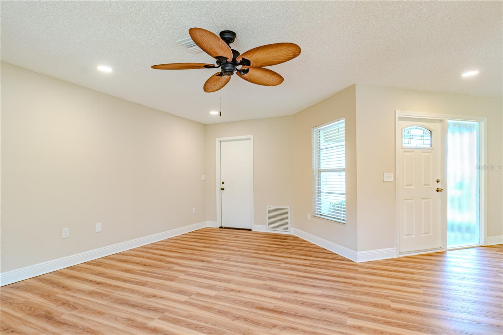 VILLAGE GREEN OF BRADENTON - Residential