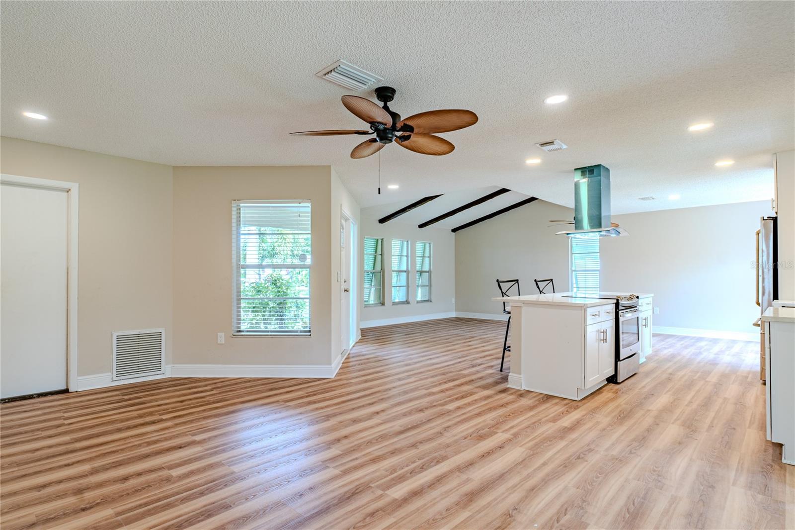 VILLAGE GREEN OF BRADENTON - Residential