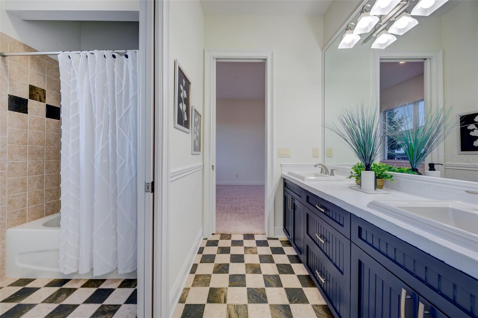 STEEPLECHASE - Residential