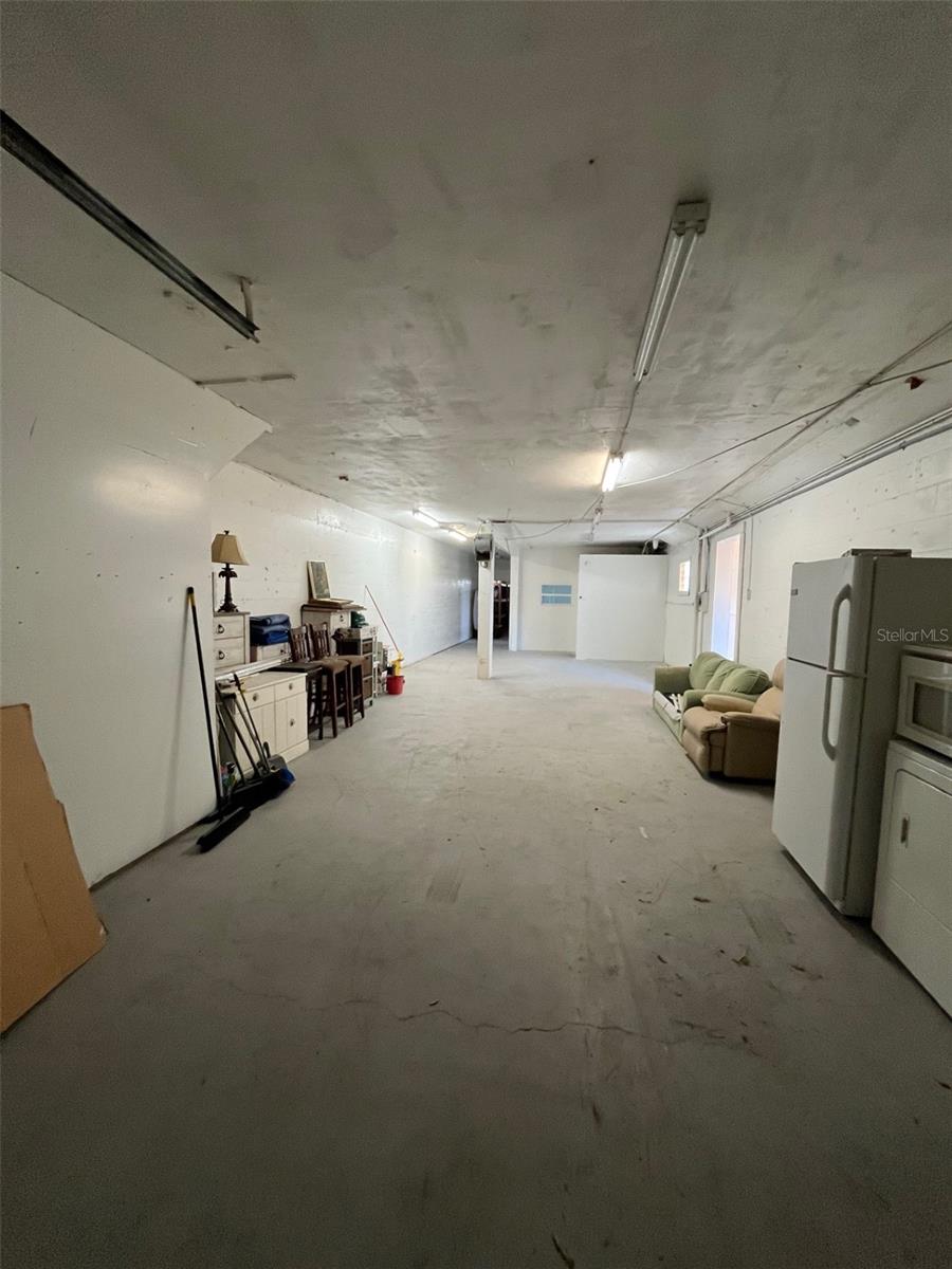 HIBISCUS GARDENS - Residential Income