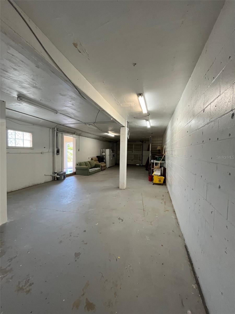 HIBISCUS GARDENS - Residential Income