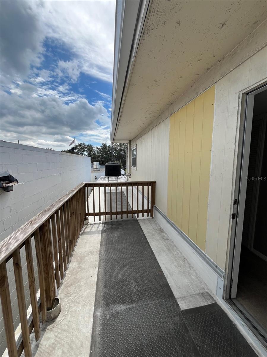 HIBISCUS GARDENS - Residential Income