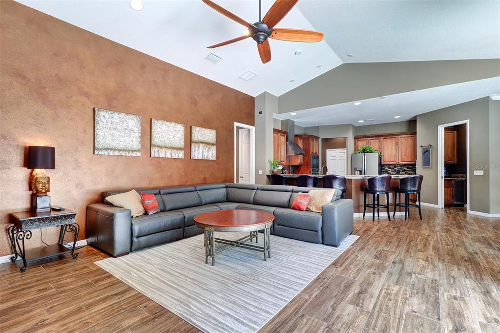 SNELL ISLE BRIGHTBAY - Residential