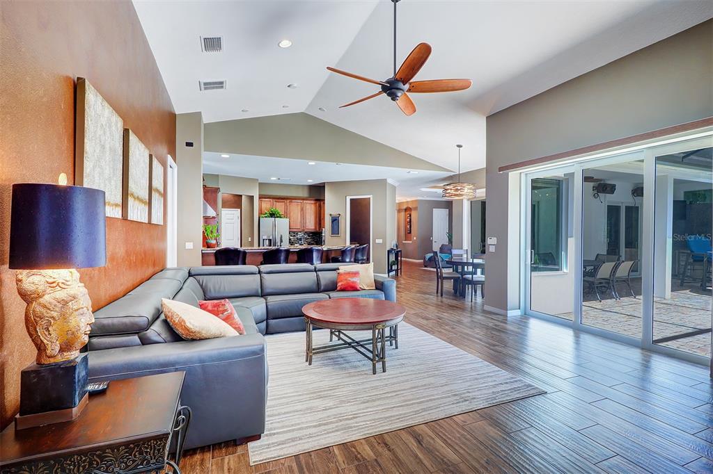 SNELL ISLE BRIGHTBAY - Residential